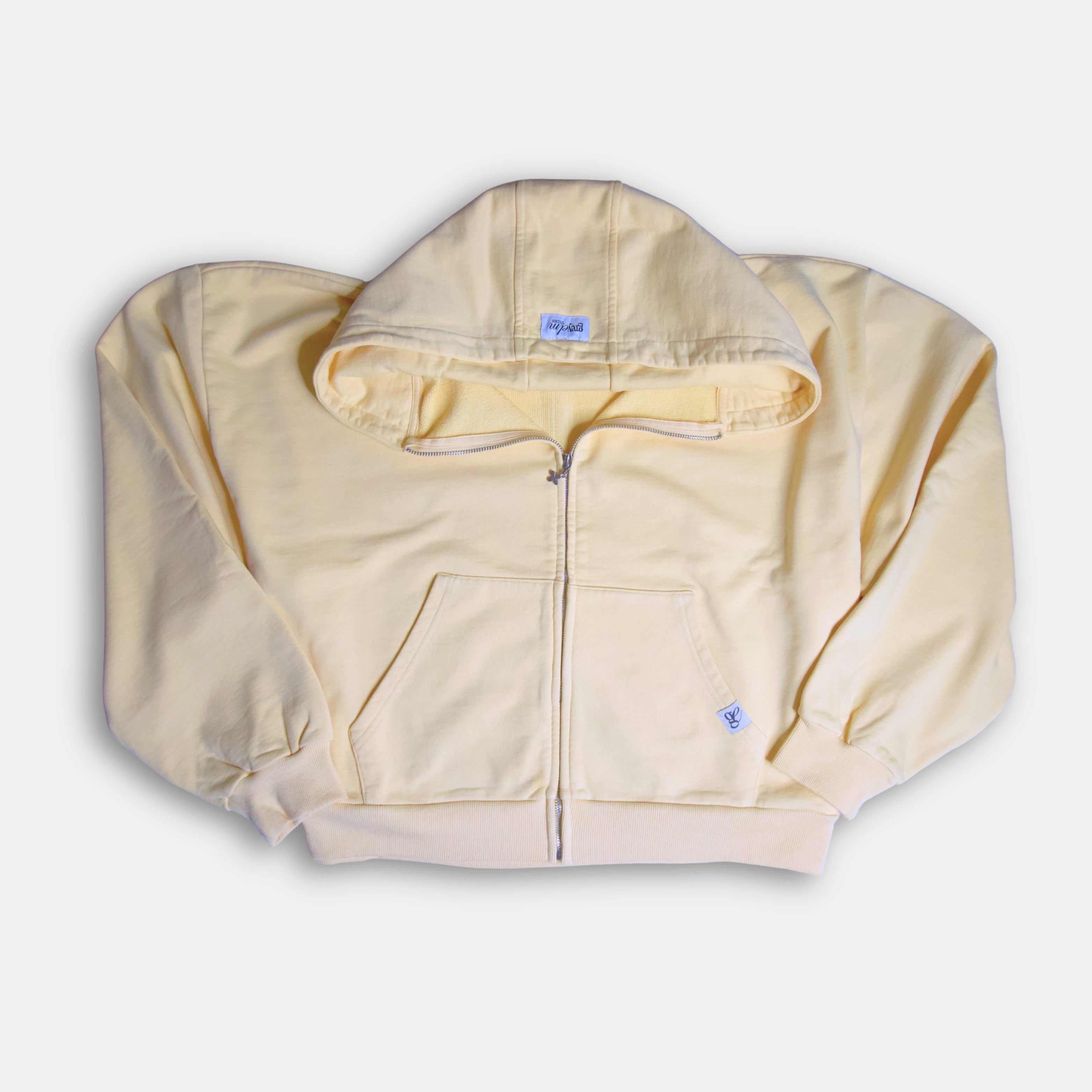 EVERYDAY ZIP UP.